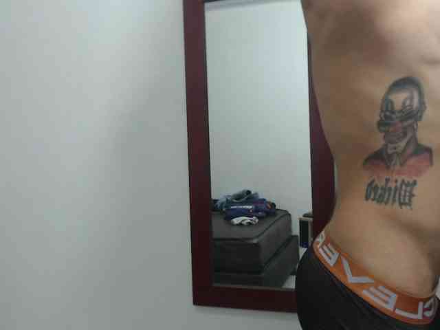 Xanderrt Sex Cam Show