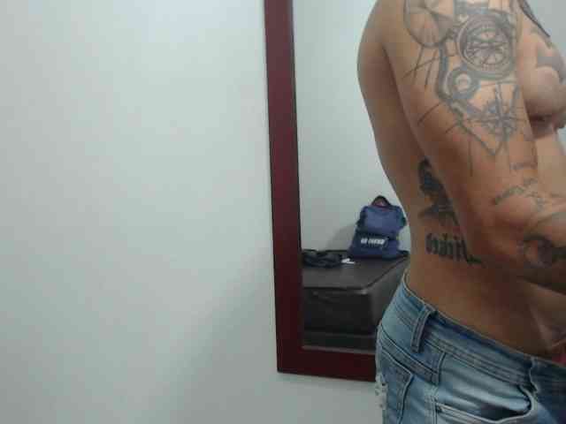 Xanderrt Sex Cam Show