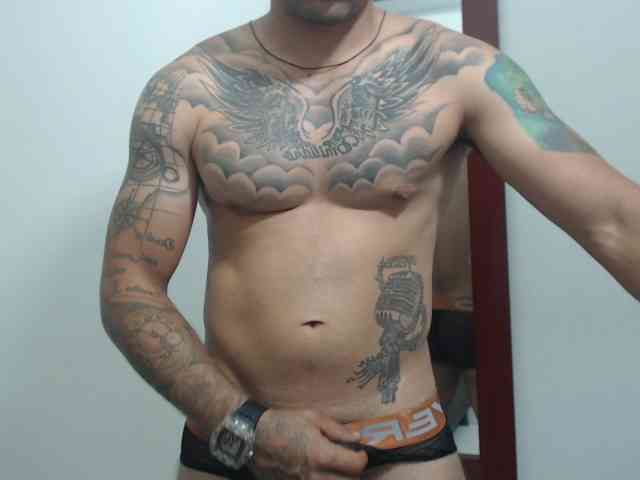 Xanderrt Sex Cam Show