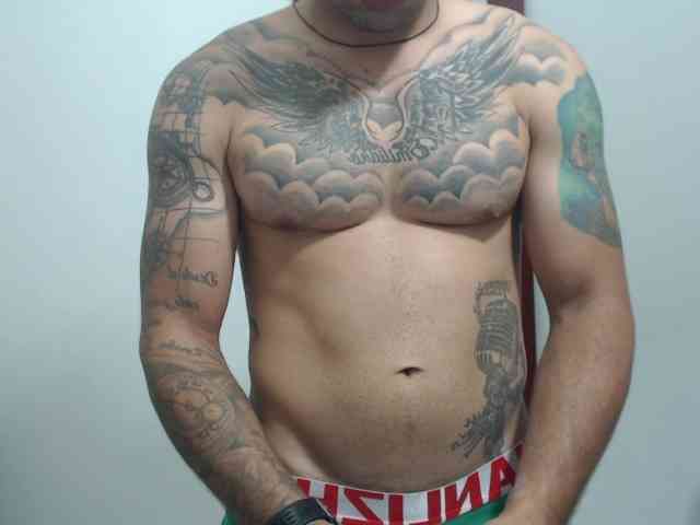 Xanderrt Sex Cam Show