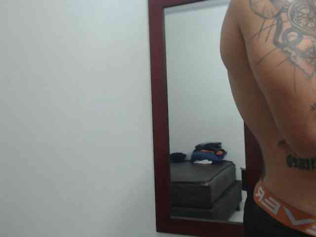Xanderrt Sex Cam Show
