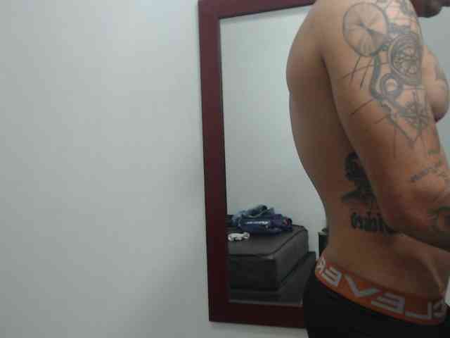 Xanderrt Sex Cam Show