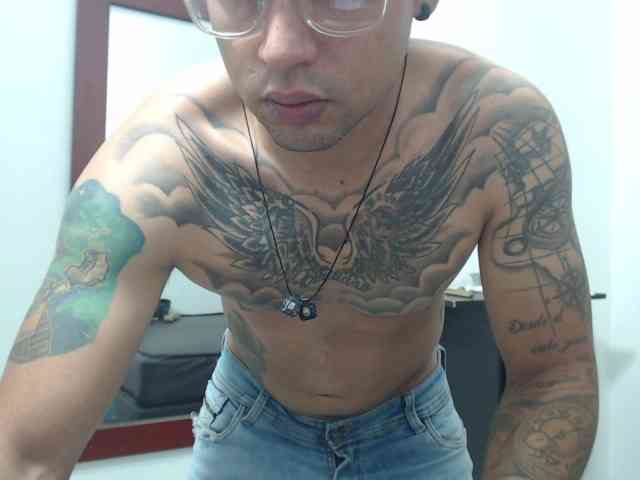 Xanderrt Sex Cam Show