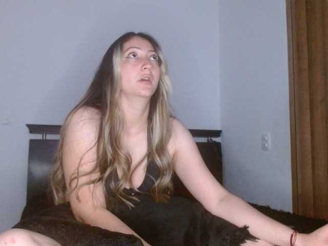 Catalina7641 live cam on BongaCams