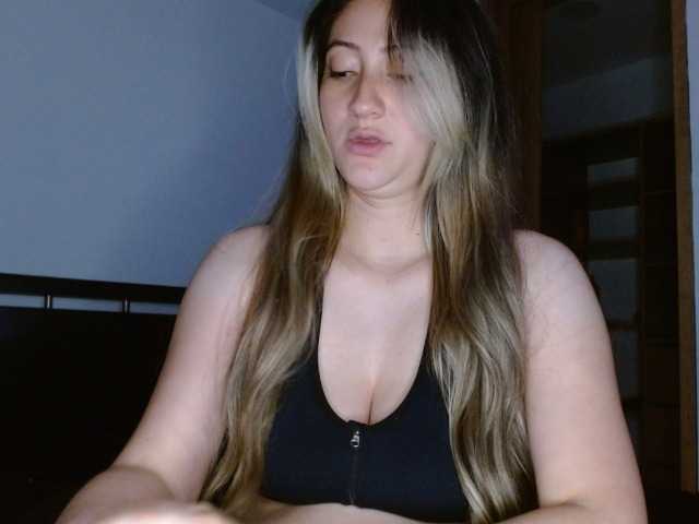 Catalina7641 live cam on BongaCams