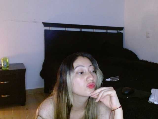 Catalina7641 live cam on BongaCams