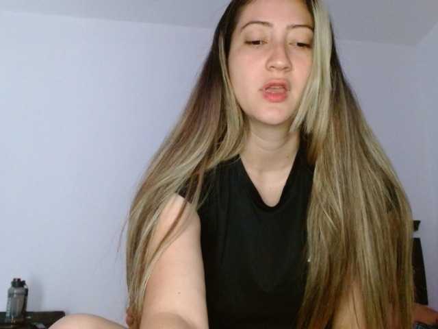 Catalina7641 live cam on BongaCams