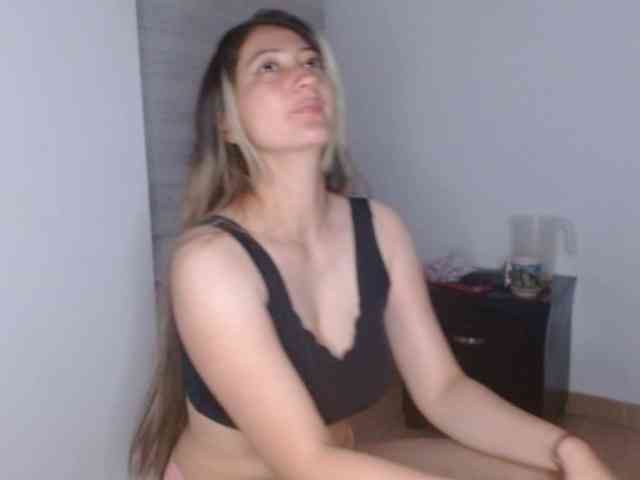 Catalina7641 Live Webcam on BongaCams