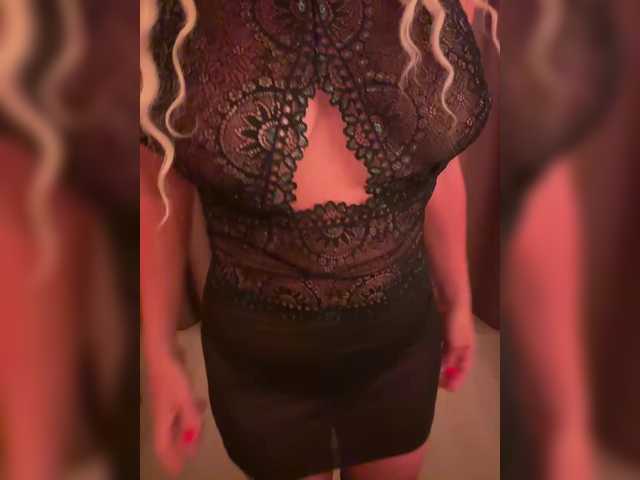 CarolinaHerrera live webcam show
