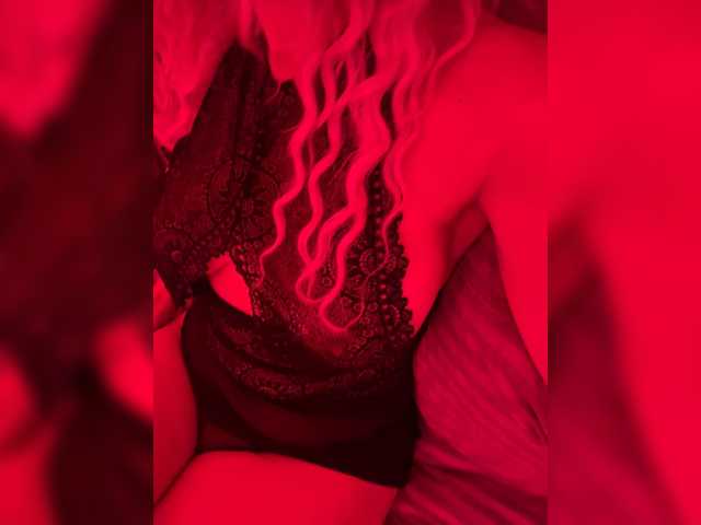 CarolinaHerrera live cam on BongaCams