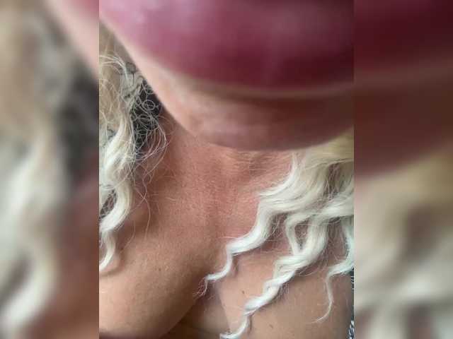 CarolinaHerrera live cam on BongaCams