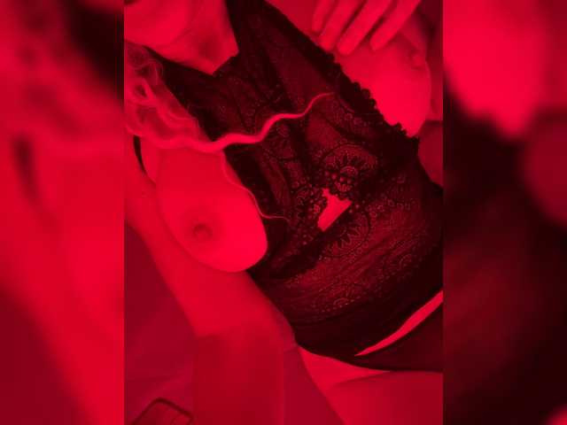CarolinaHerrera live cam on BongaCams