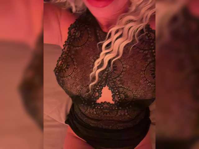 CarolinaHerrera live webcam show
