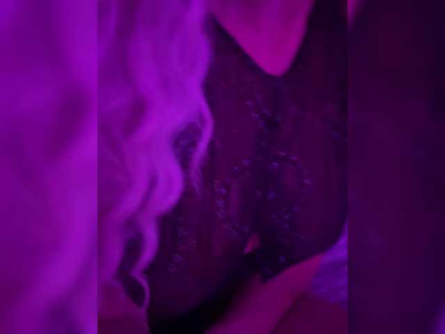 CarolinaHerrera live cam on BongaCams