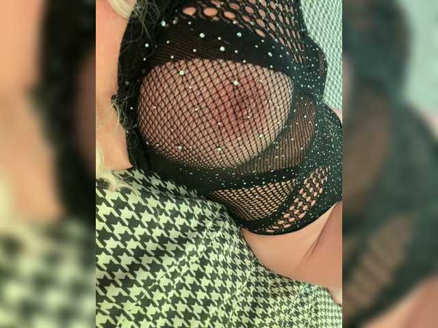 CarolinaHerrera live cam on BongaCams