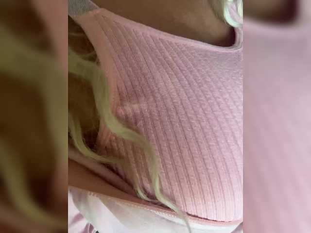 CarolinaHerrera live cam on BongaCams