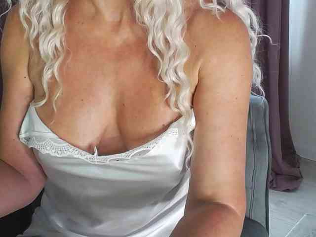 CarolinaHerrera webcam