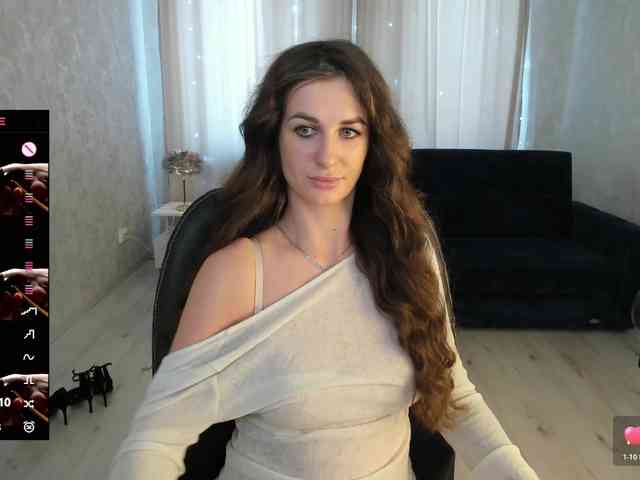 AdelinaGoddes webcam