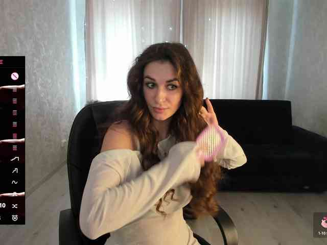 AdelinaGoddes webcam