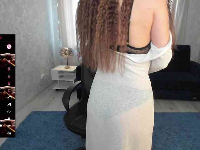 AdelinaGoddes webcam