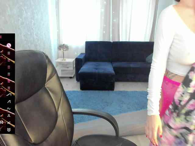 AdelinaGoddes webcam