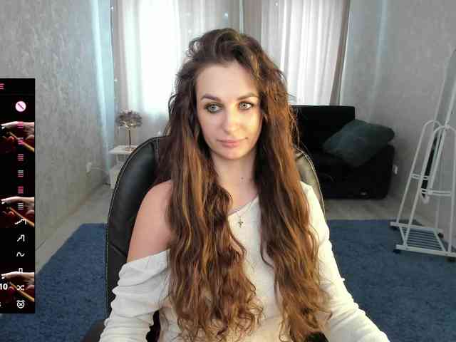AdelinaGoddes webcam