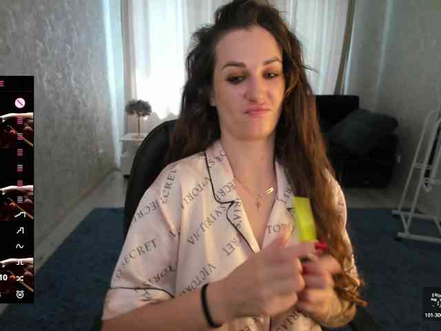AdelinaGoddes webcam