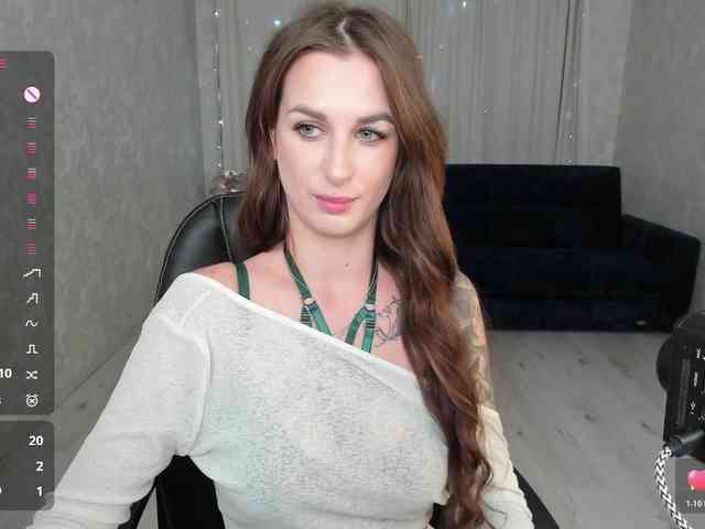 AdelinaGoddes webcam