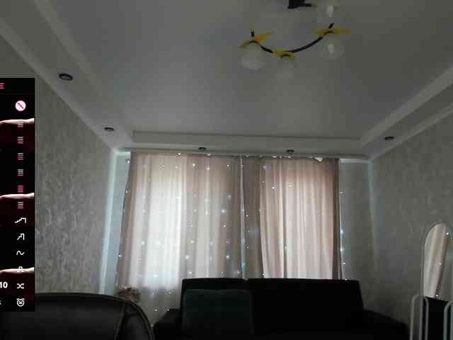 AdelinaGoddes webcam
