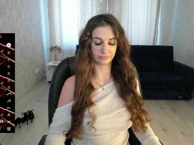 AdelinaGoddes webcam