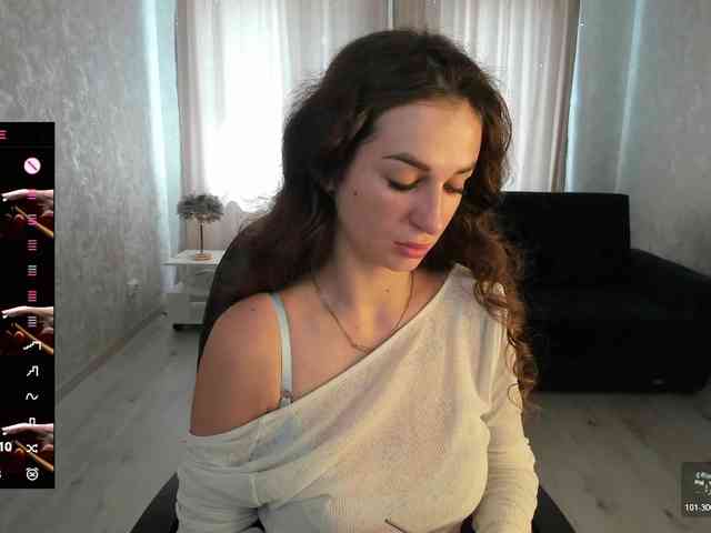 AdelinaGoddes webcam