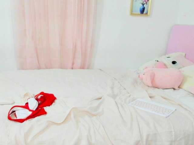 LucyMartelli live webcam show