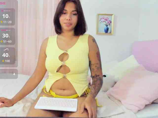 LucyMartelli webcam
