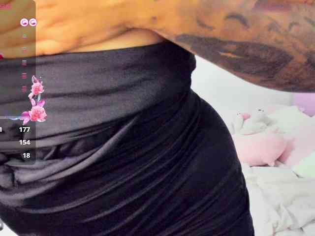 LucyMartelli webcam