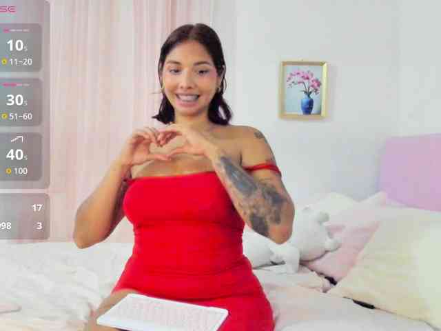 LucyMartelli webcam