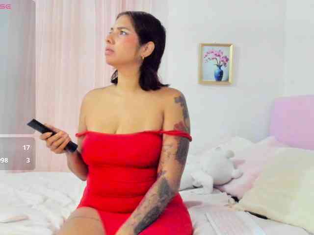 LucyMartelli webcam