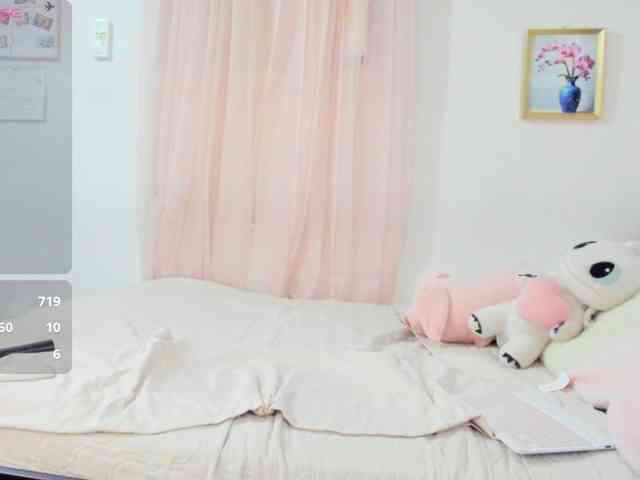 LucyMartelli webcam