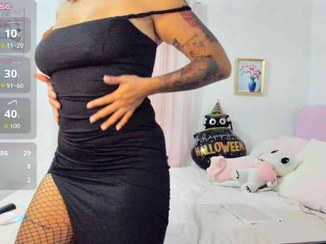 LucyMartelli webcam