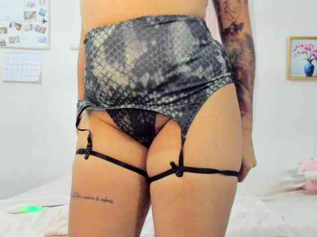 LucyMartelli Live Webcam on BongaCams