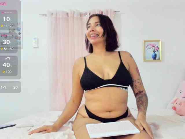 LucyMartelli webcam