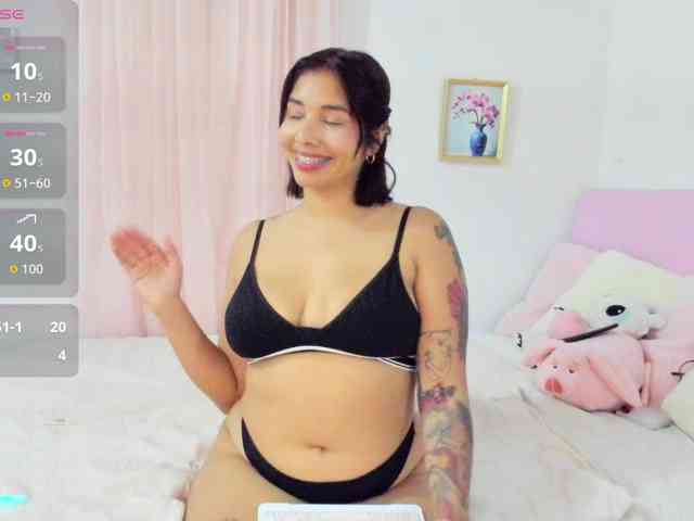 LucyMartelli webcam