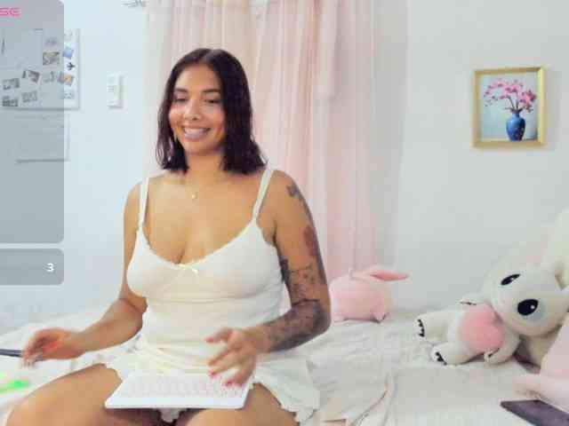 LucyMartelli LucyMartelli