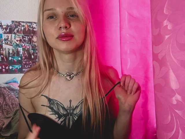 ThanhMetzel live cam on BongaCams