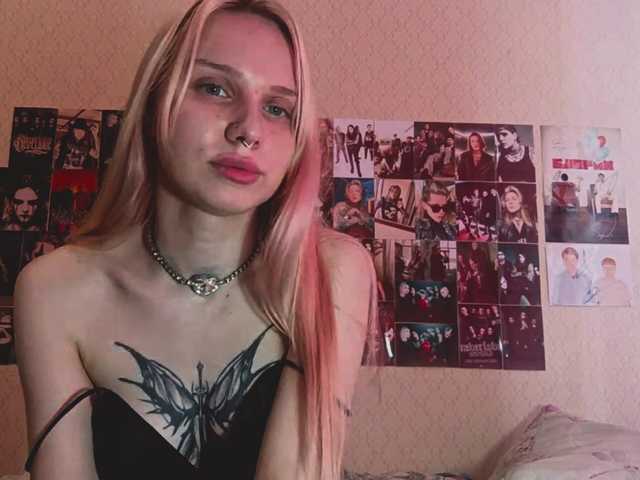 ThanhMetzel live cam on BongaCams