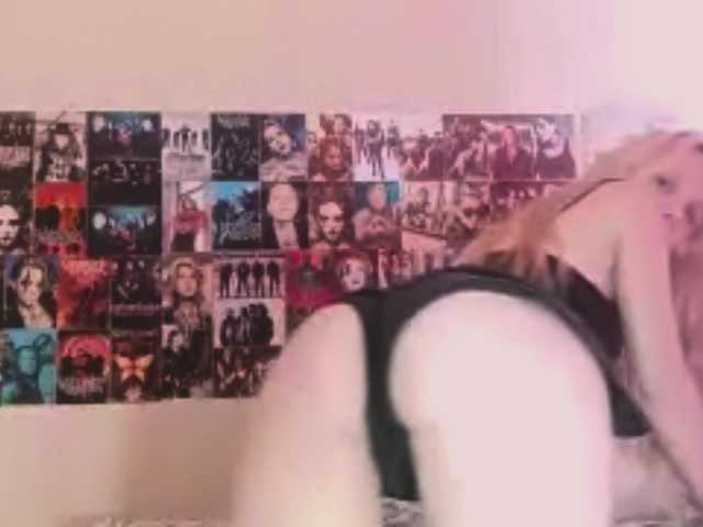 ThanhMetzel live cam on BongaCams