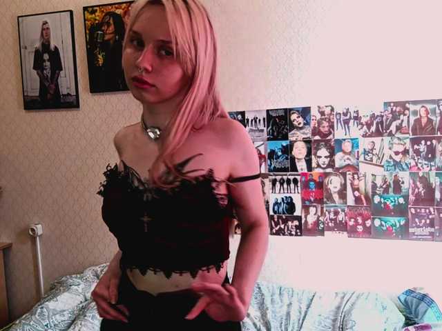 ThanhMetzel live cam on BongaCams