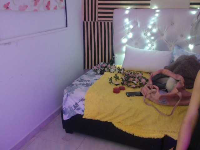 jenjenfunx live cam on BongaCams