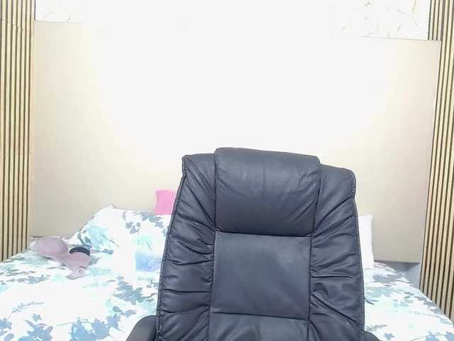 jenjenfunx live webcam show