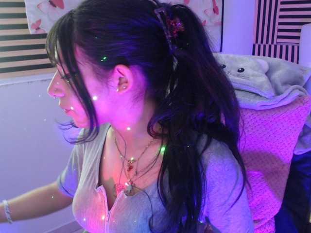 jenjenfunx live cam on BongaCams