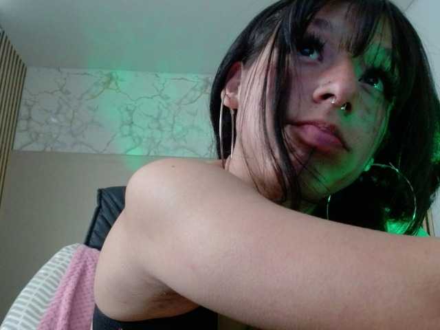 jenjenfunx live cam on BongaCams